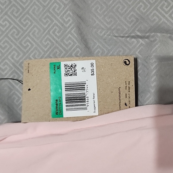 NWT Nike Dri-fit pink tank top size XL Woman Girls Juniors - Picture 2 of 5